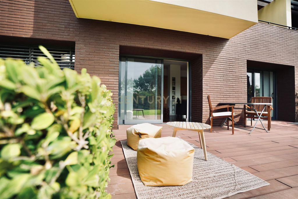 Property photo 1 of 30 Prestigious 1-Bedroom Apartment For Sale At L’Orangerie Vilamoura – Gated Community With 24-Hour Security