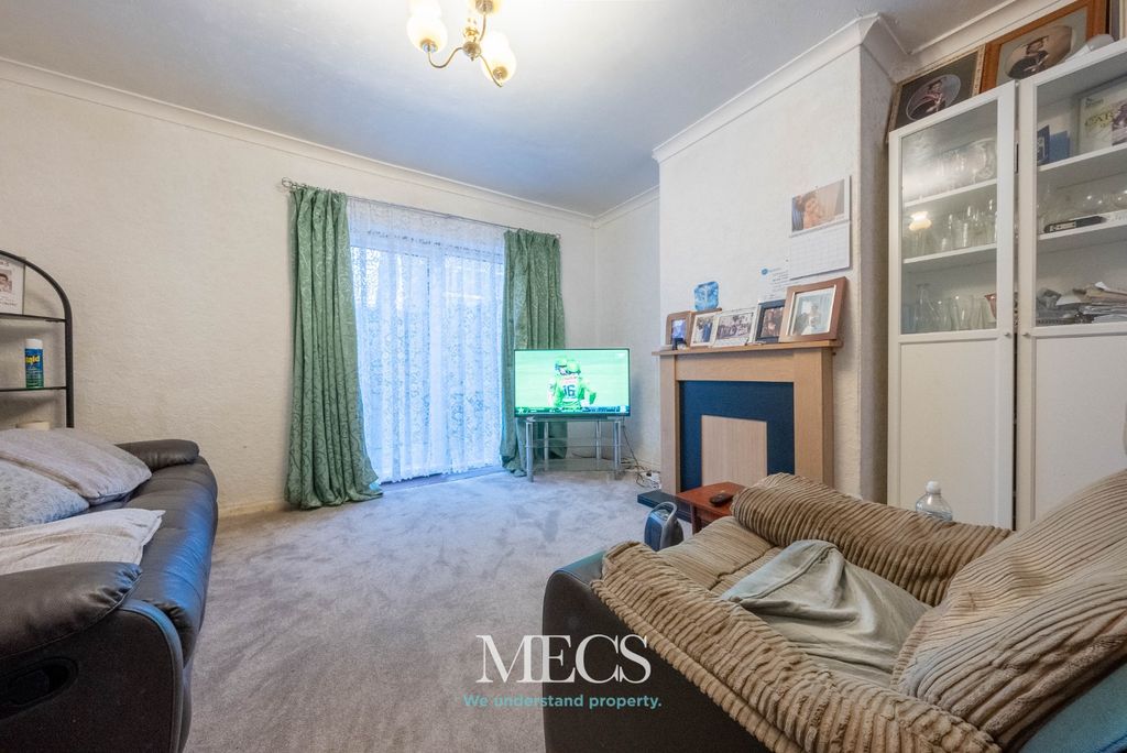 Property photo 2 of 15 4398062