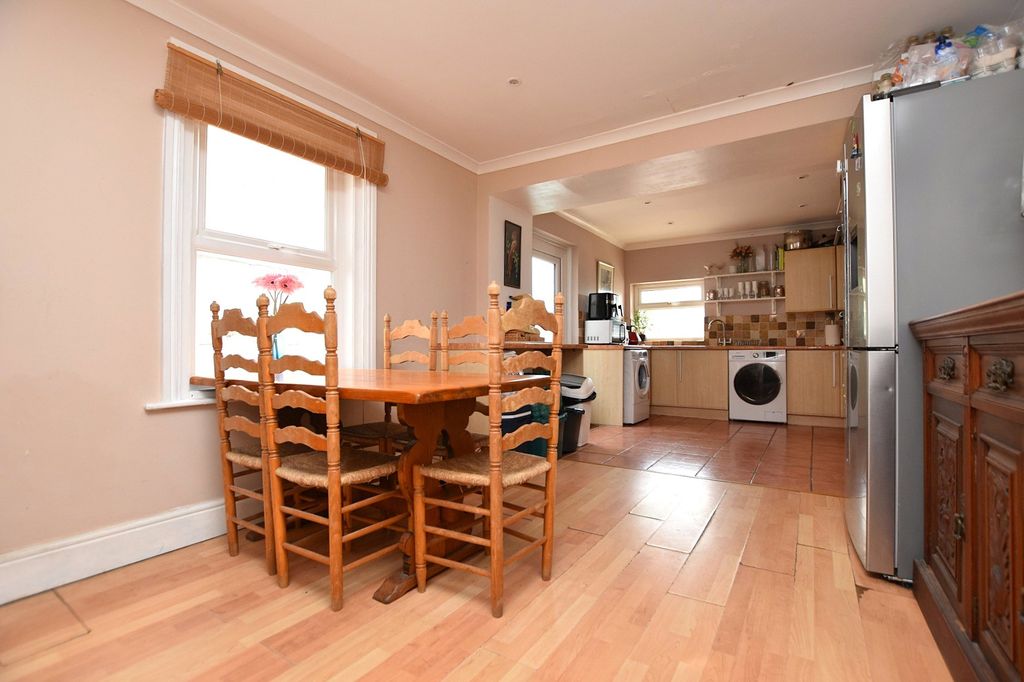 Property photo 3 of 23 Kitchen/Diner