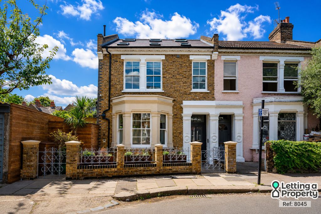 Property photo 1 of 31