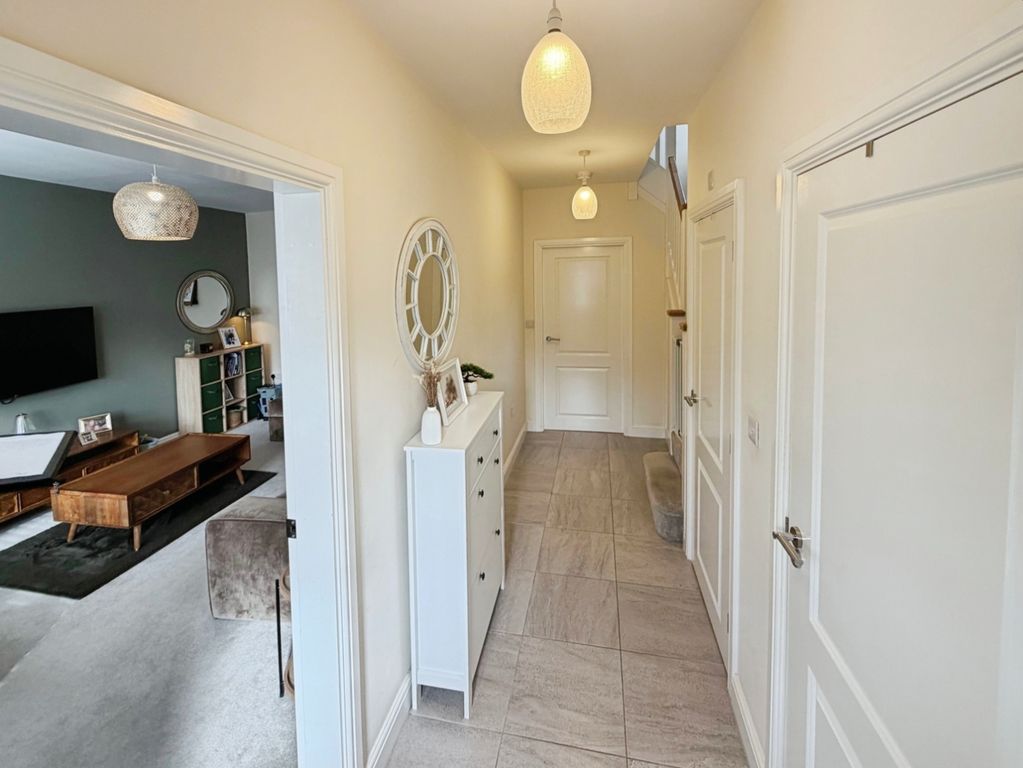 Property photo 2 of 25 Pbox-Img.Jpg