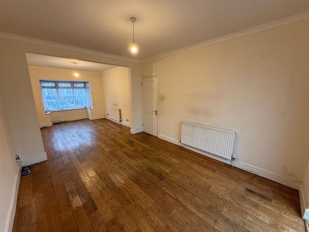 Property photo 2 of 11 9.Jpg