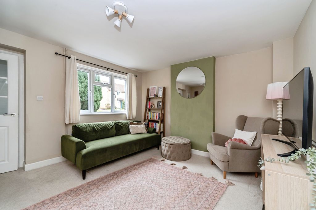 Property photo 3 of 20