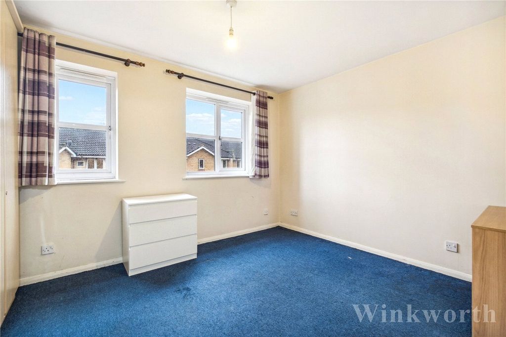 Property photo 3 of 15 Picture No. 12