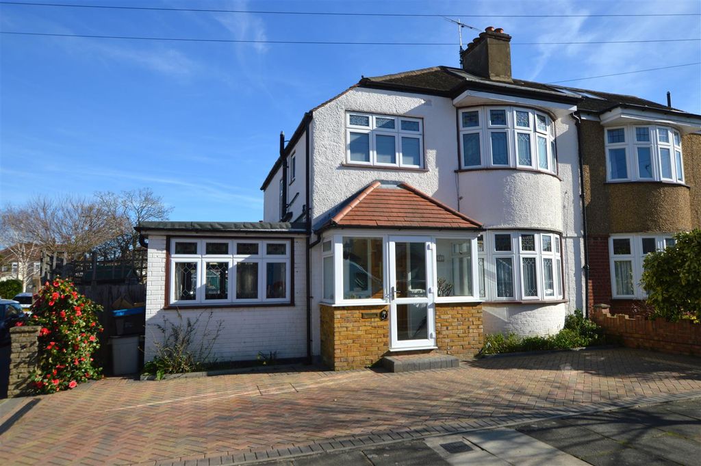 Property photo 1 of 12 1 Godfrey Ave March.Jpg