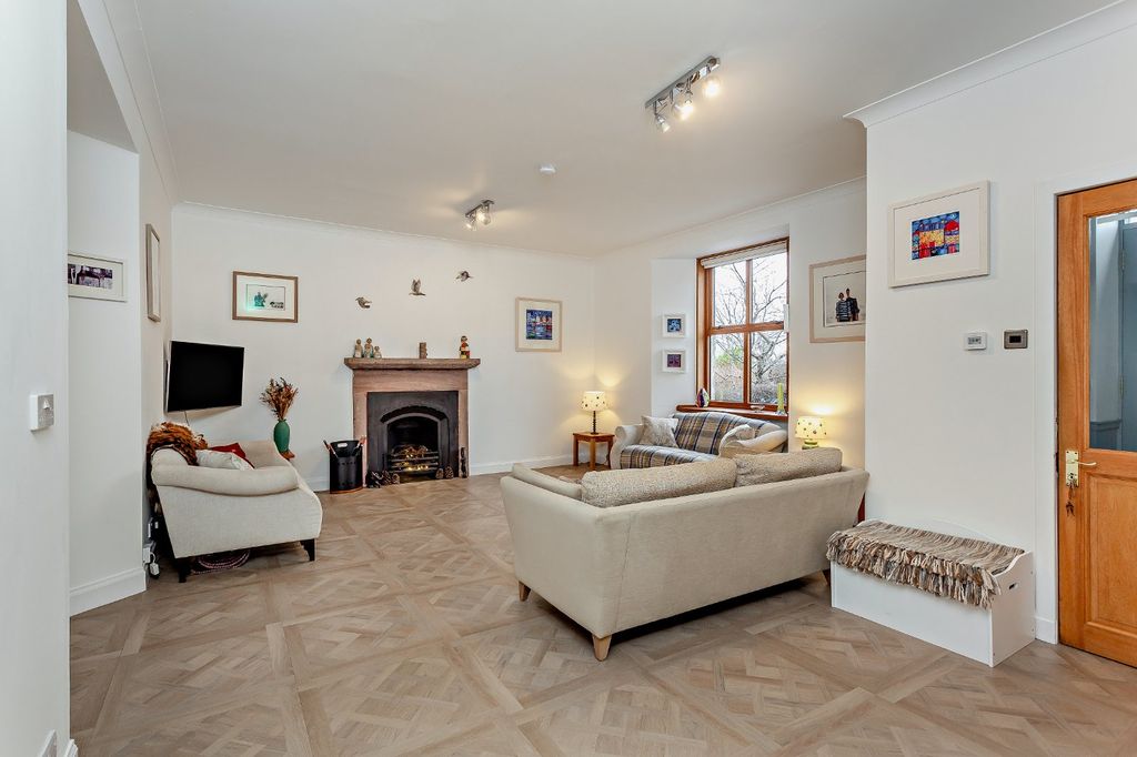 Property photo 3 of 42 Schoolhouse, Dornie