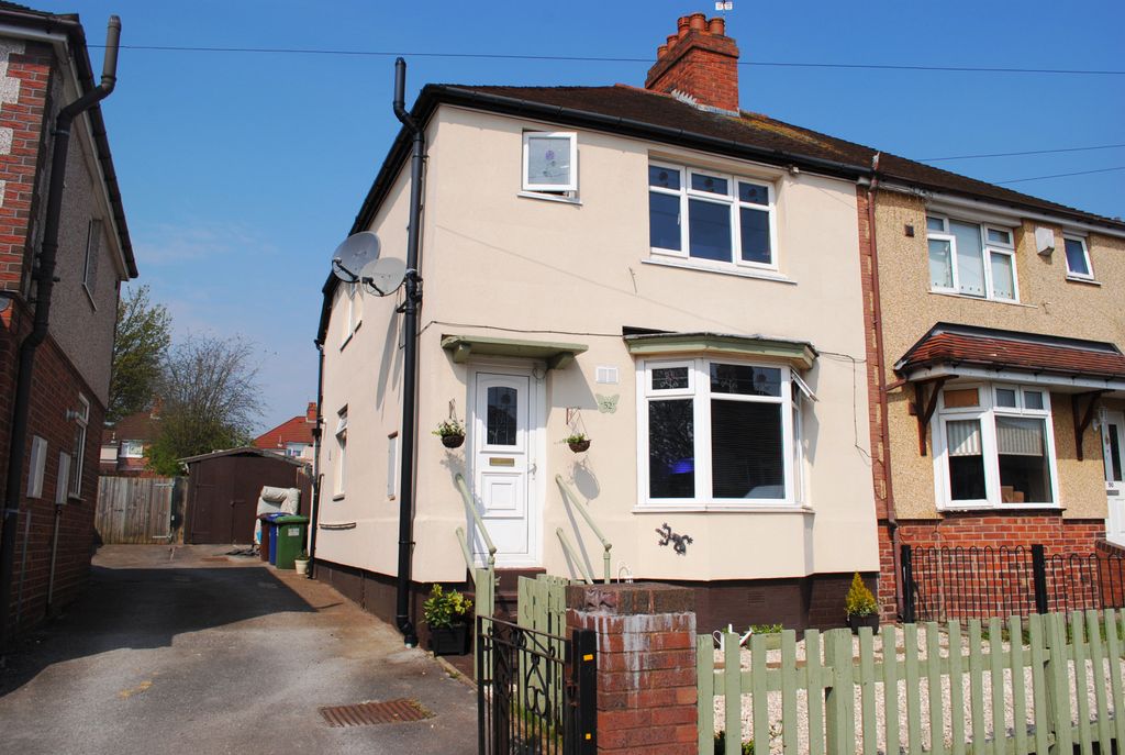 Property photo 2 of 10