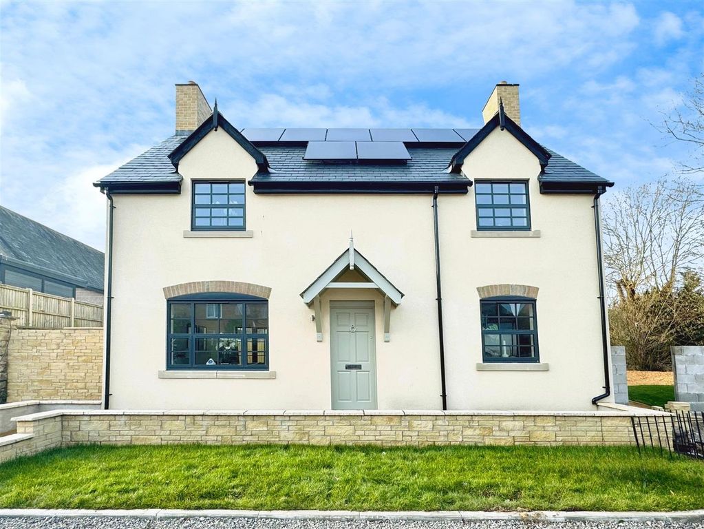 Property photo 1 of 34 1 Bloomery Gardens