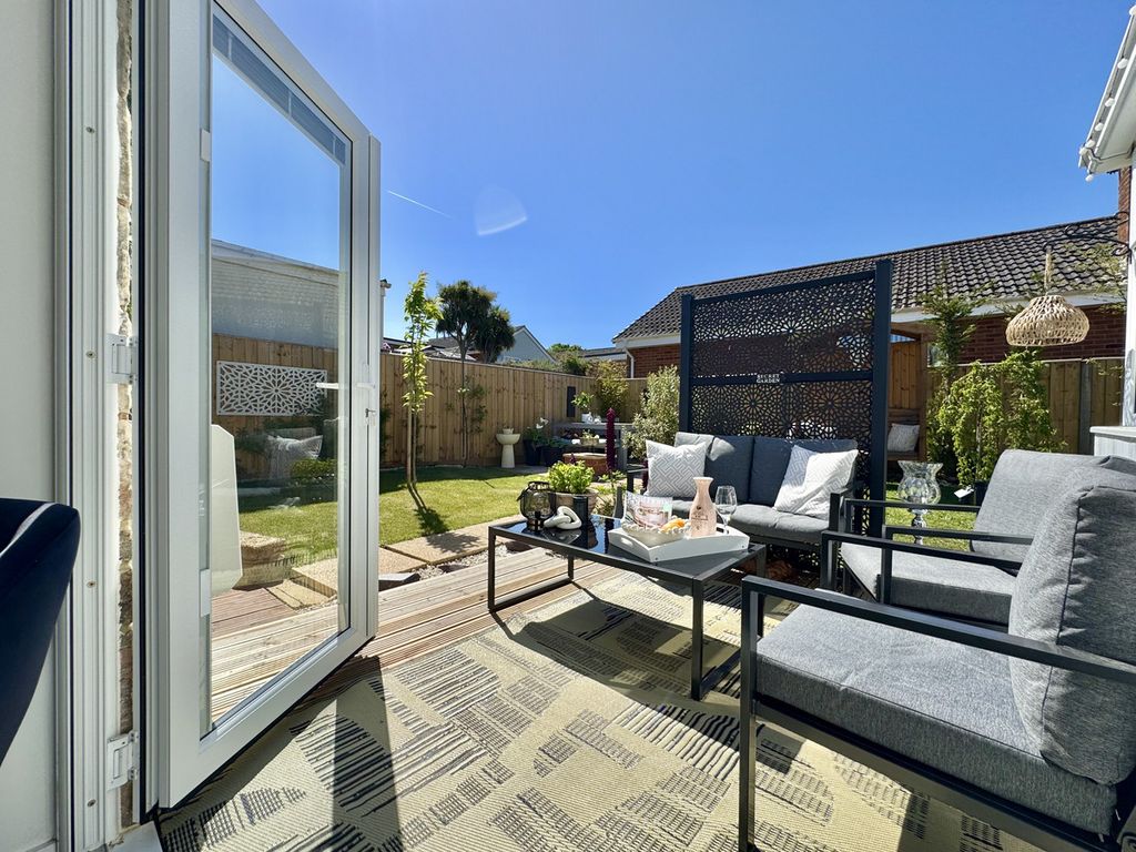 Property photo 3 of 18