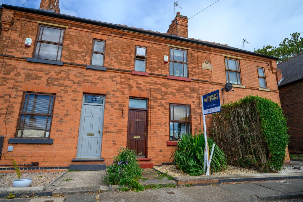 Property photo 1 of 9 1