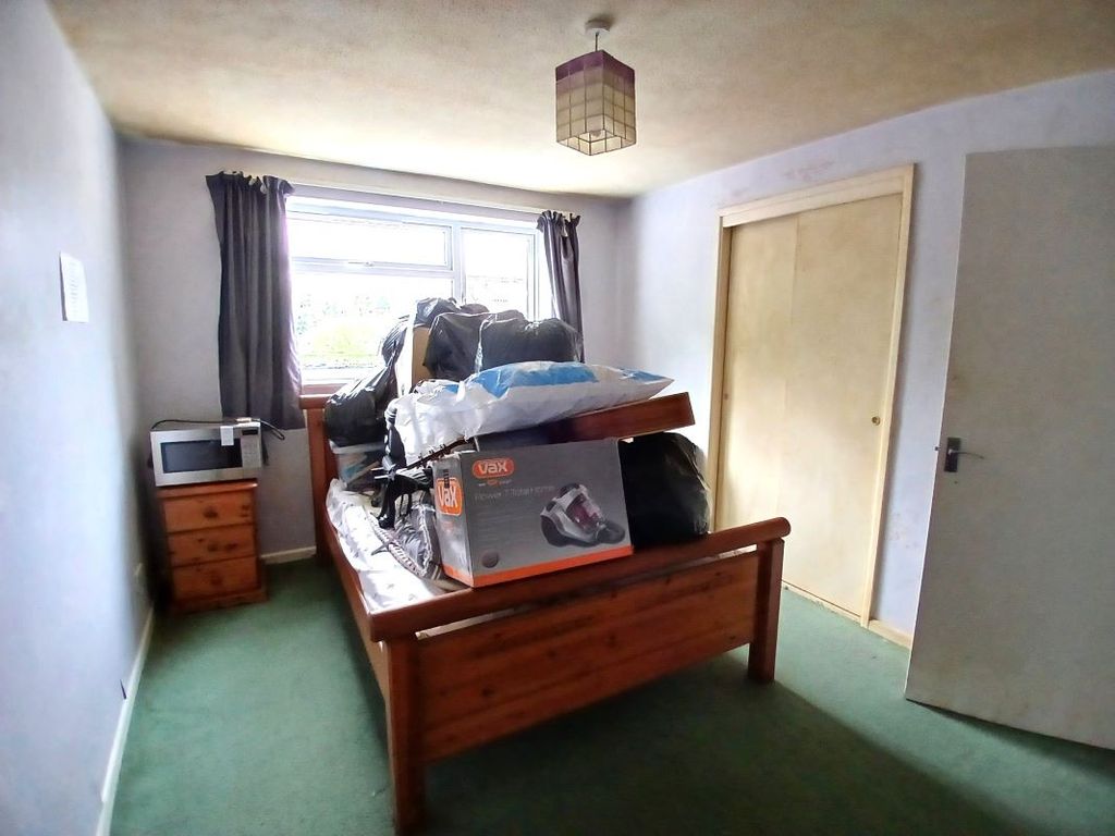 Property photo 3 of 6