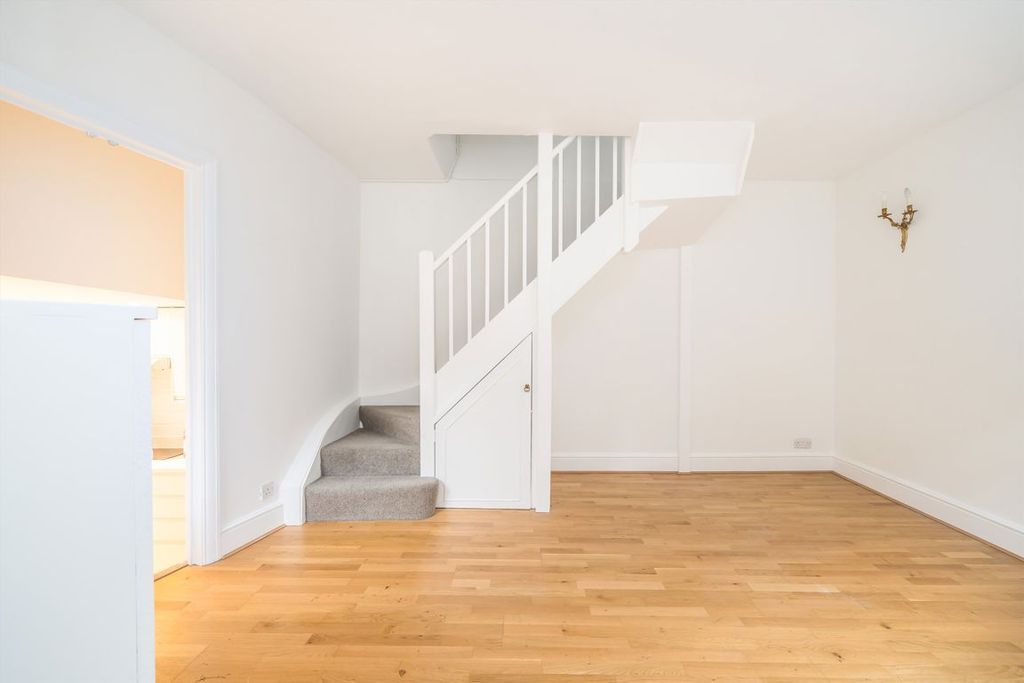 Property photo 3 of 5