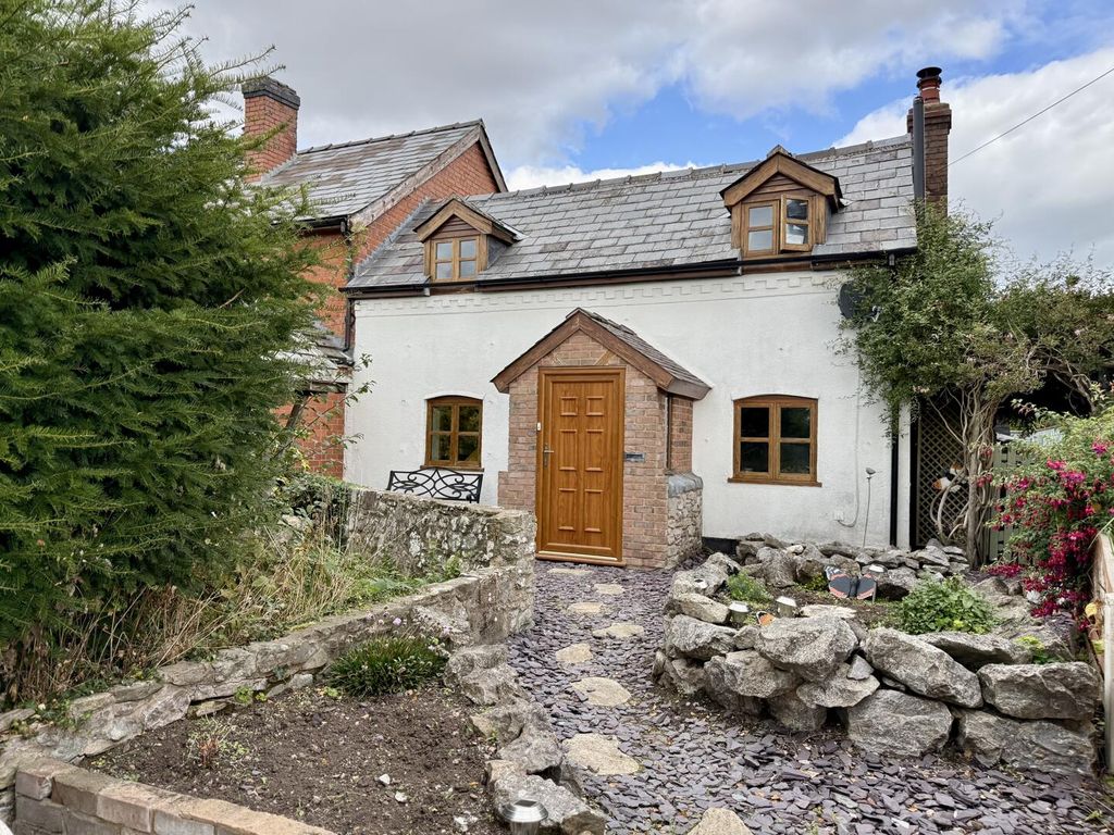 Property photo 1 of 23 Front (Exterior)