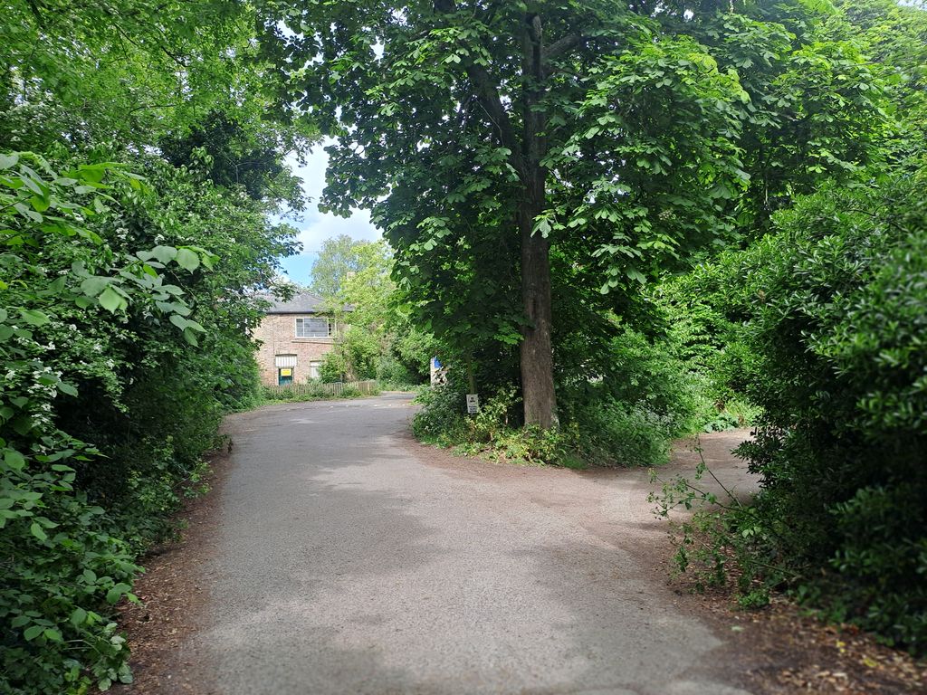 Property photo 3 of 6