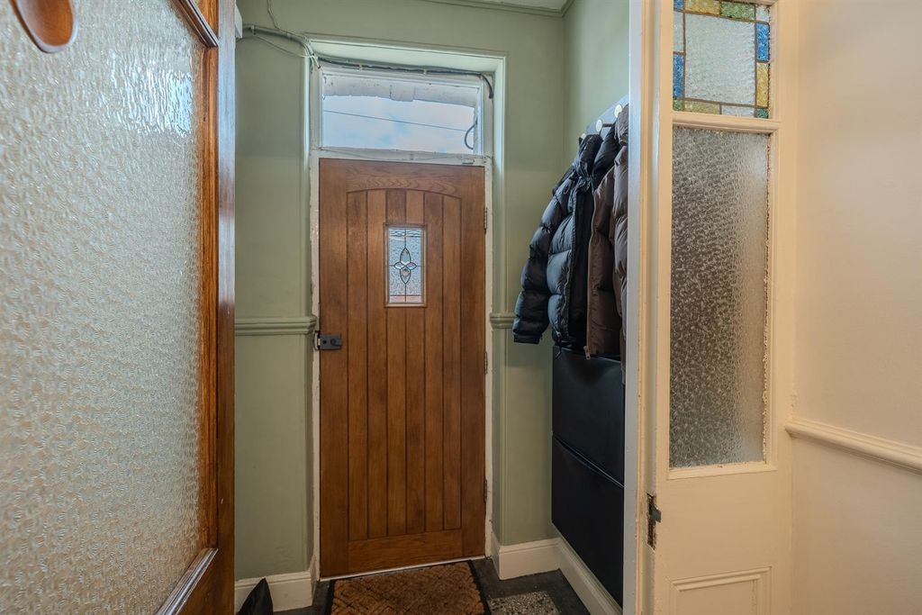 Property photo 3 of 32 39 Stafford Road-20.Jpg