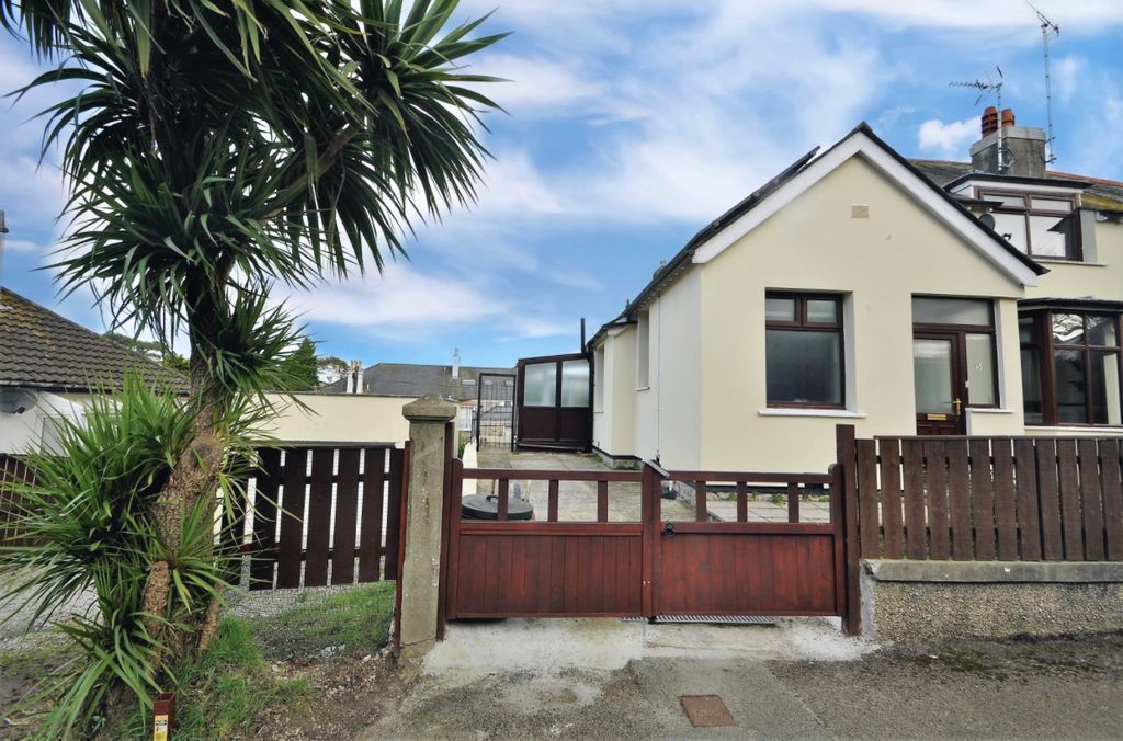 Property photo 2 of 13