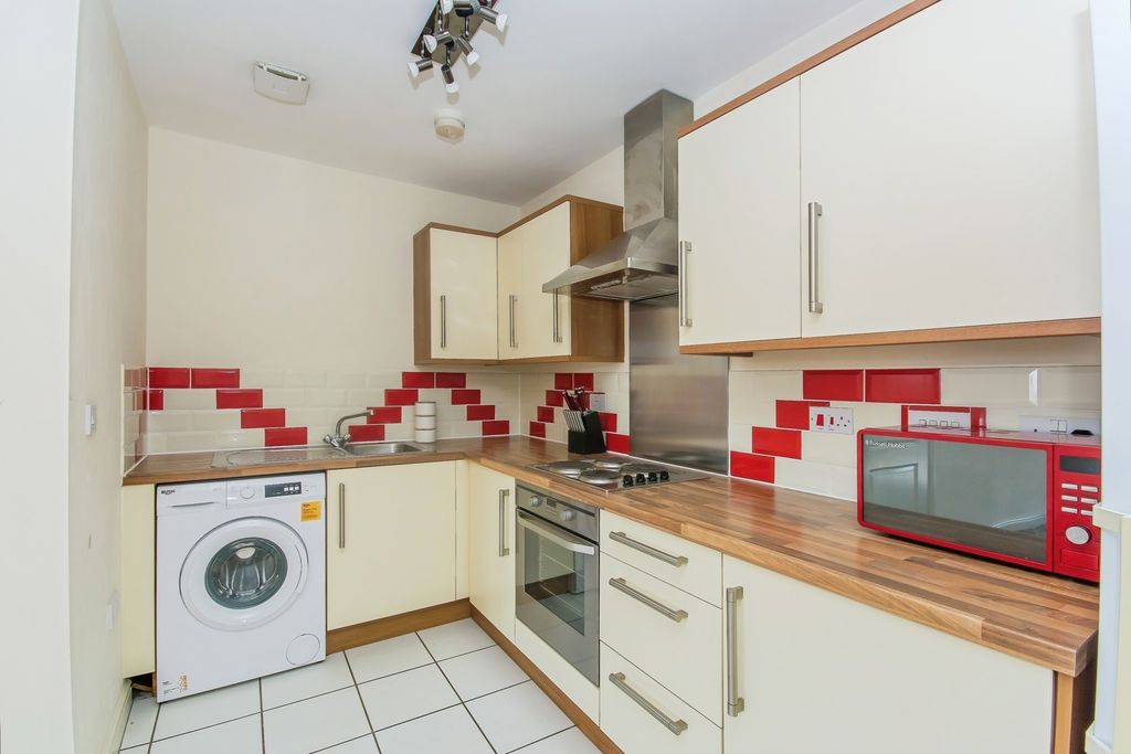 Property photo 2 of 17 Photo