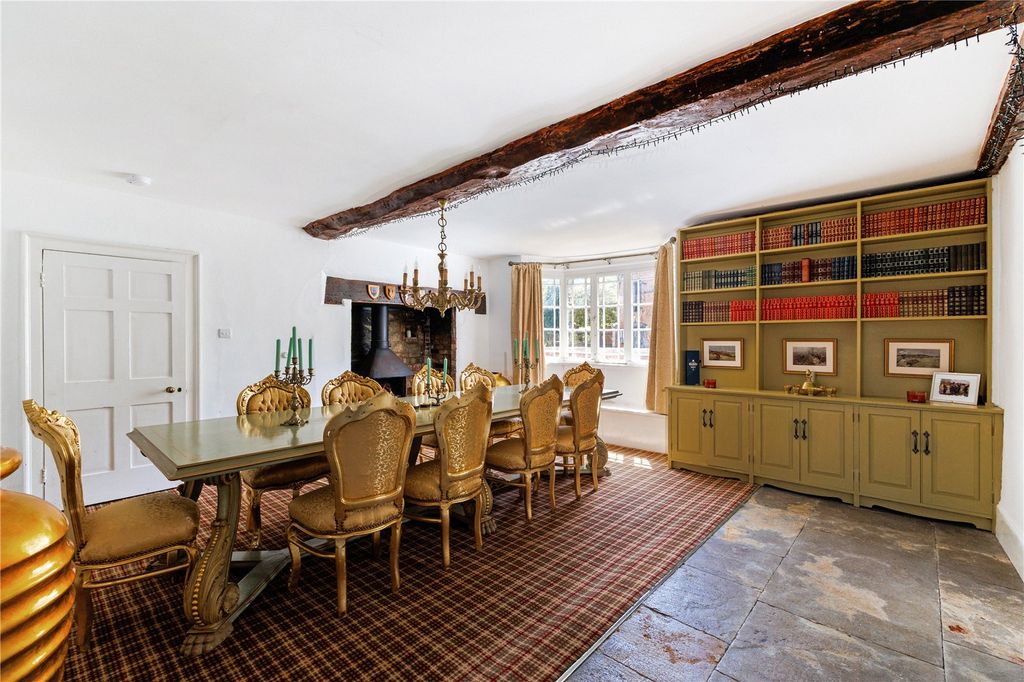 Property photo 3 of 28 Dining Room