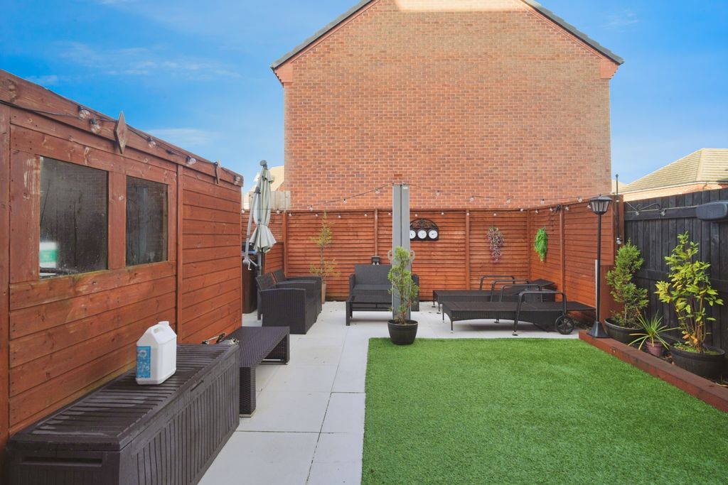 Property photo 2 of 28 Photo #2