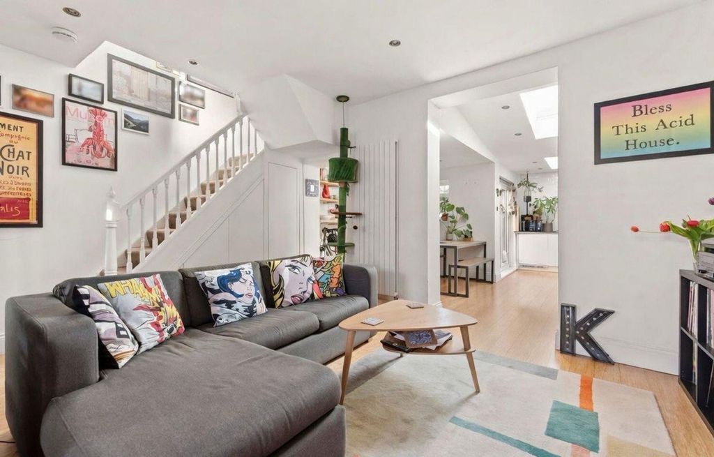 Property photo 2 of 15