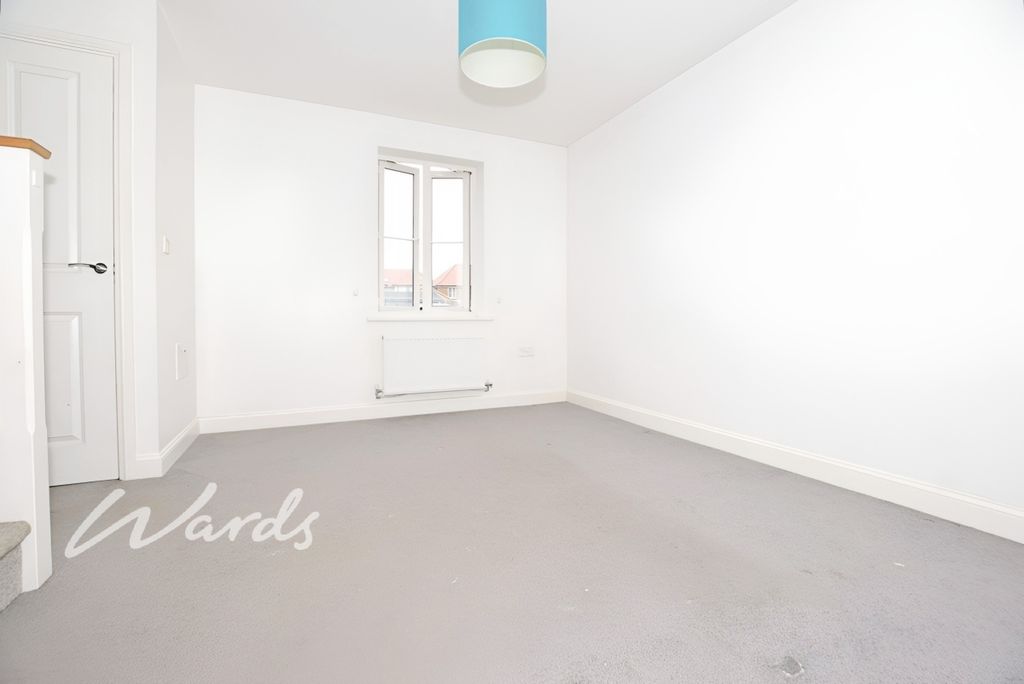 Property photo 2 of 8 Dbea8d3A-Gg8 (1)