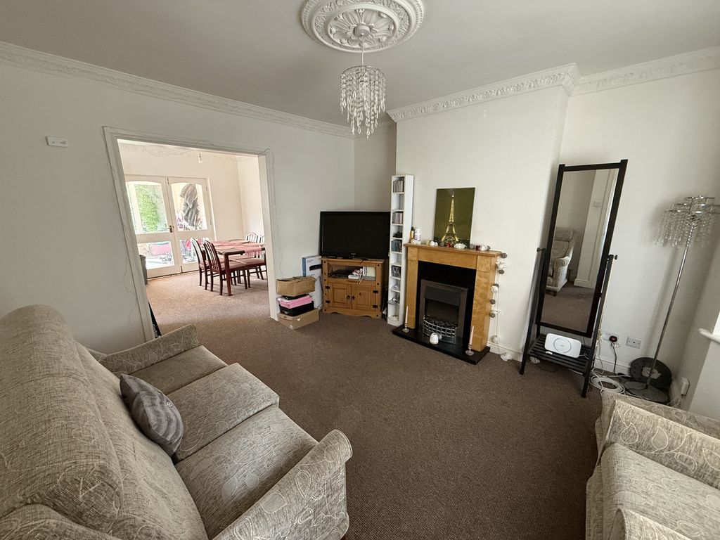 Property photo 2 of 11 Img_1426