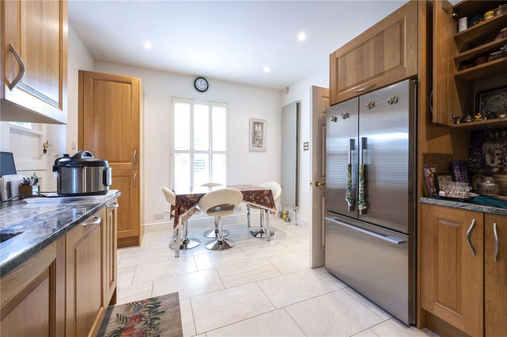 Property photo 2 of 22 Kitchen