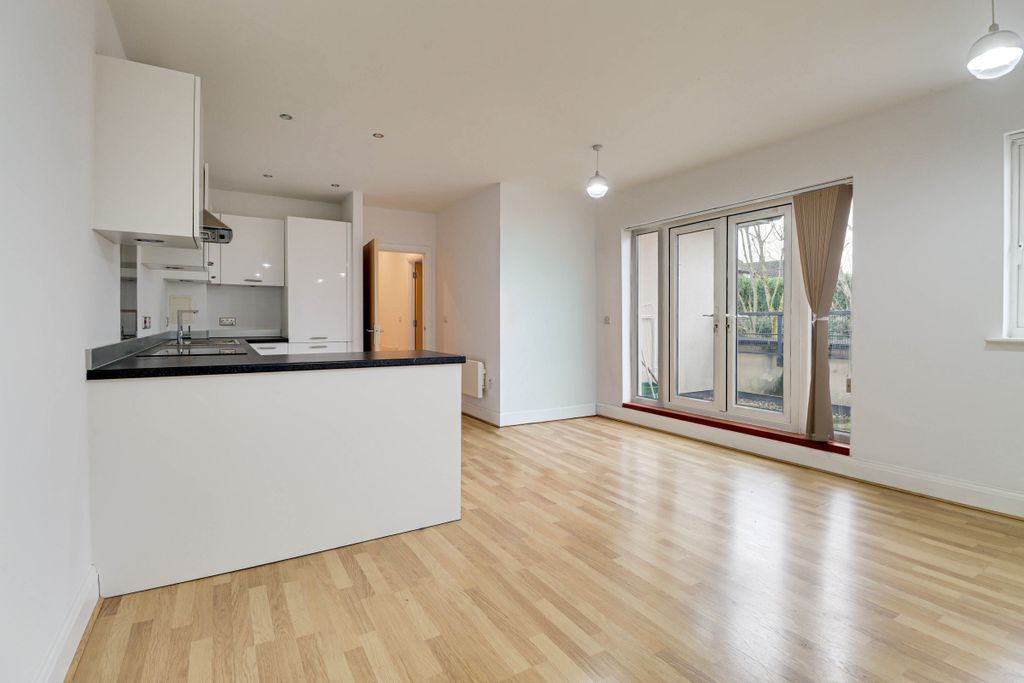 Property photo 2 of 10 Kitchen Diner