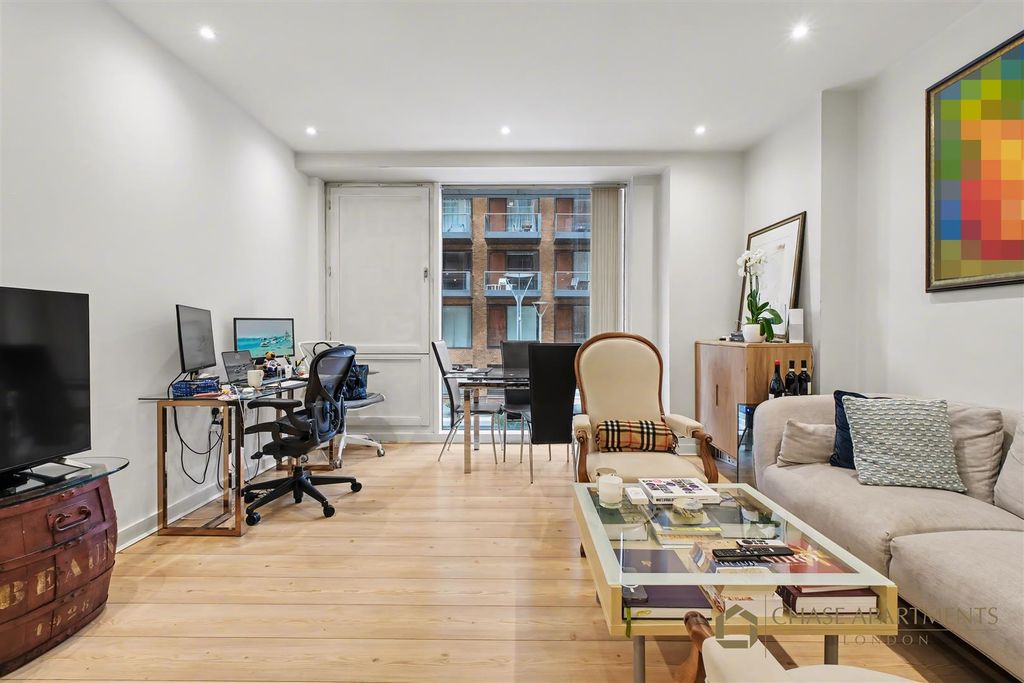 Property photo 1 of 12 Cubitt Building Sw1W 8Ql-2.Jpg