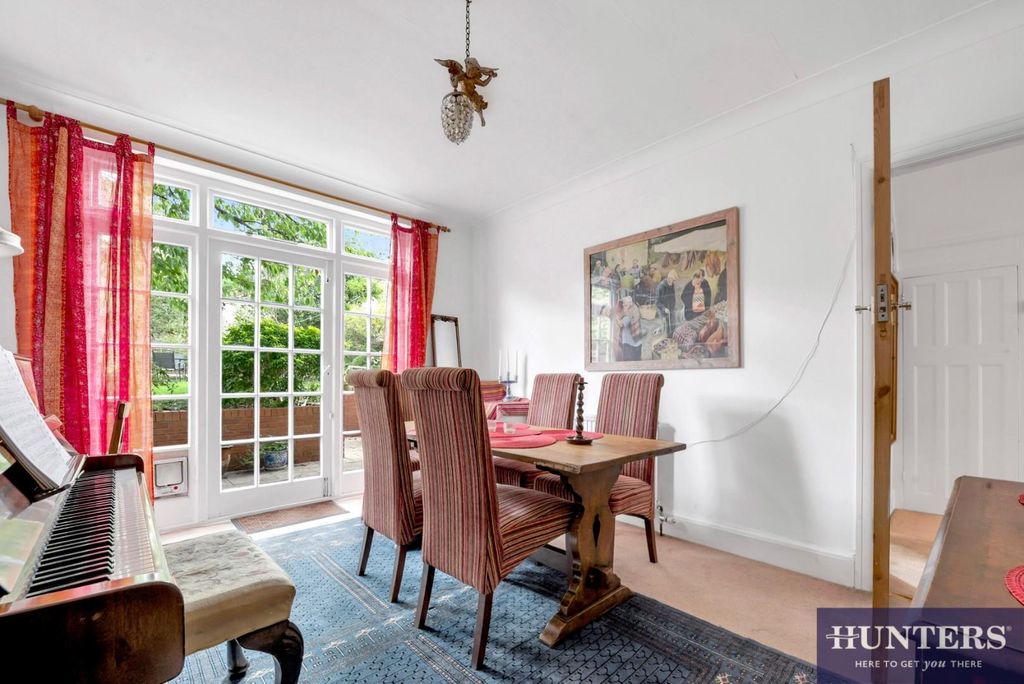 Property photo 2 of 18 Dining Room