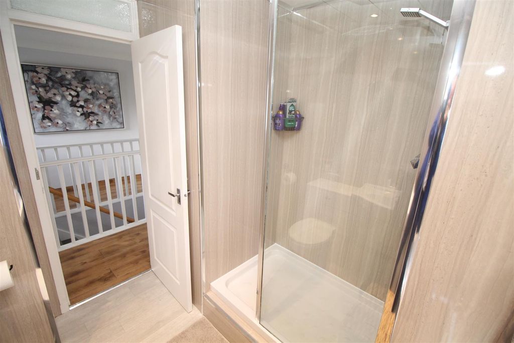 Additional image 34 of 4 bed terraced house for saleOronsay Avenue, Port Glasgow PA14