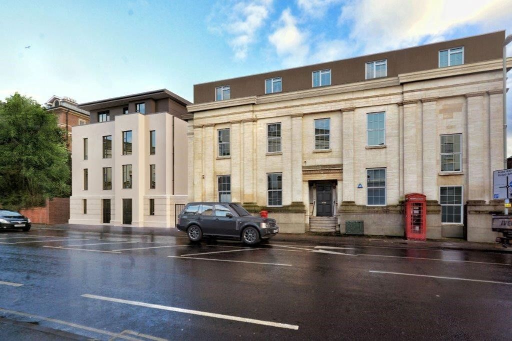 Property photo 1 of 8 Photo 9