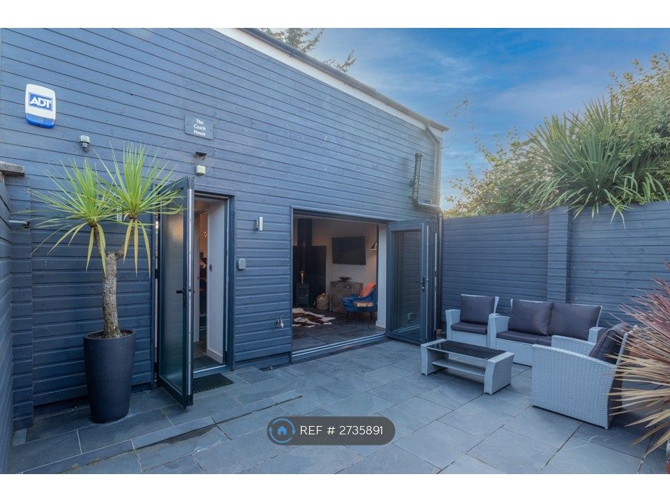 Property photo 2 of 34