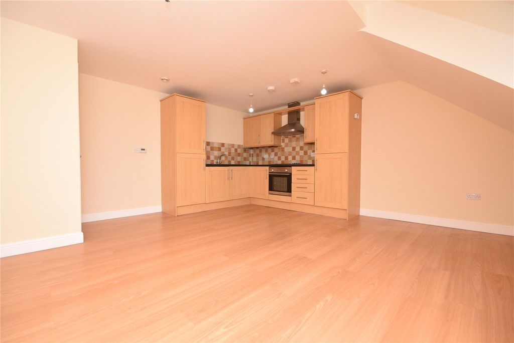 Property photo 2 of 7 Picture No. 04