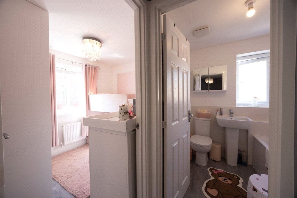 Property photo 2 of 25 Picture No. 02