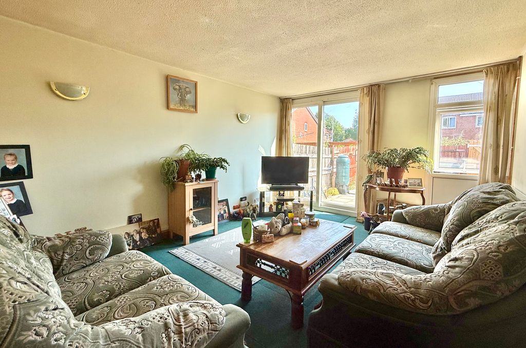 Property photo 3 of 13 Img_7056