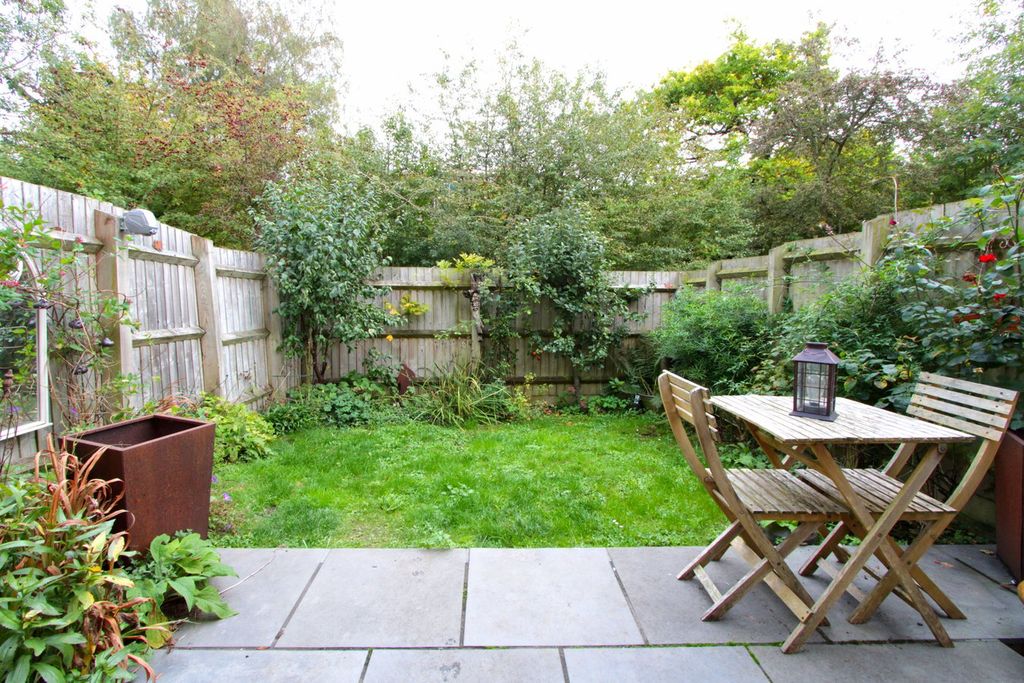 Property photo 3 of 18