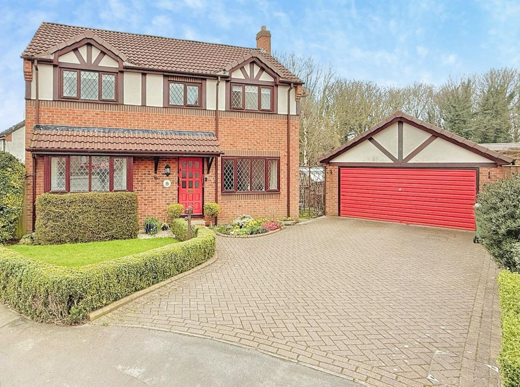 Property photo 1 of 21 Front