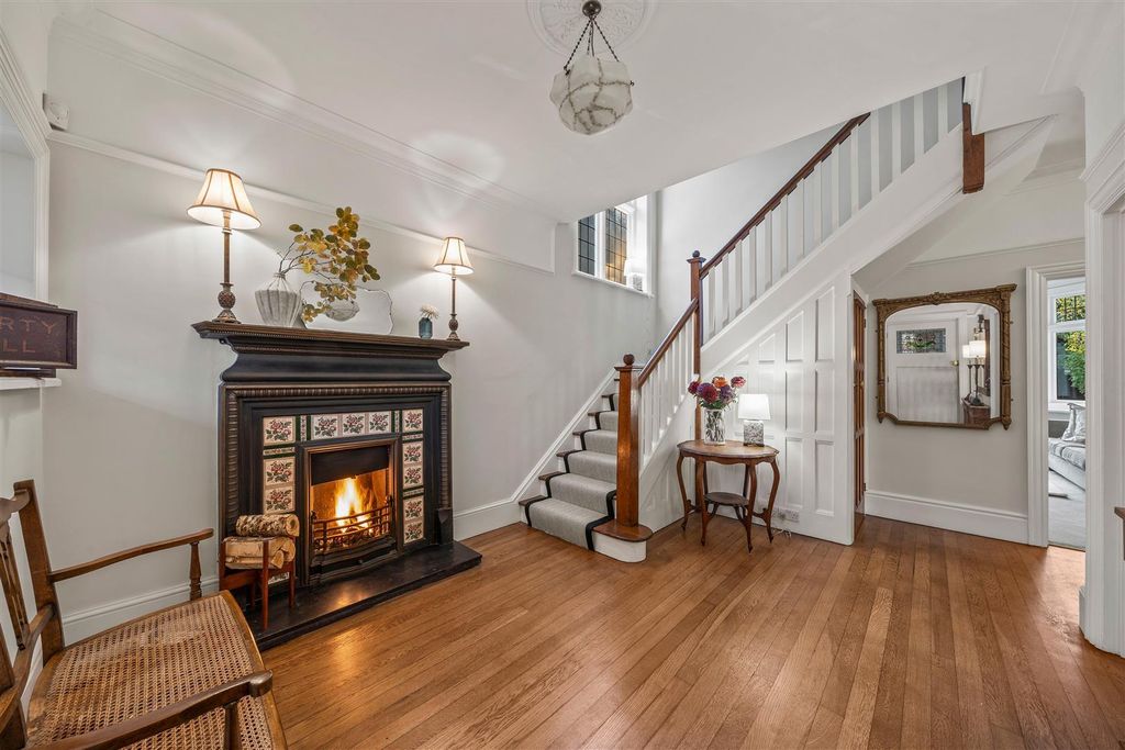 Property photo 2 of 25 020.Jpg