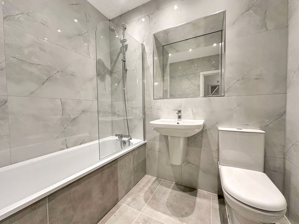 Property photo 2 of 13 Photo 4