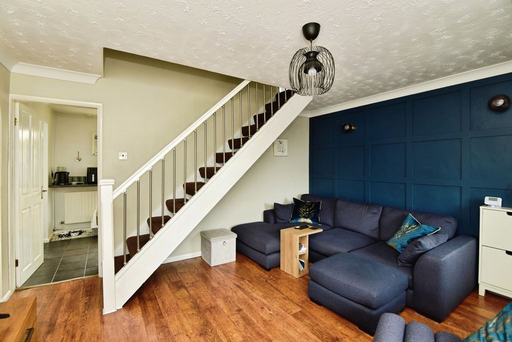 Property photo 3 of 18 Pbox-Img.Jpg