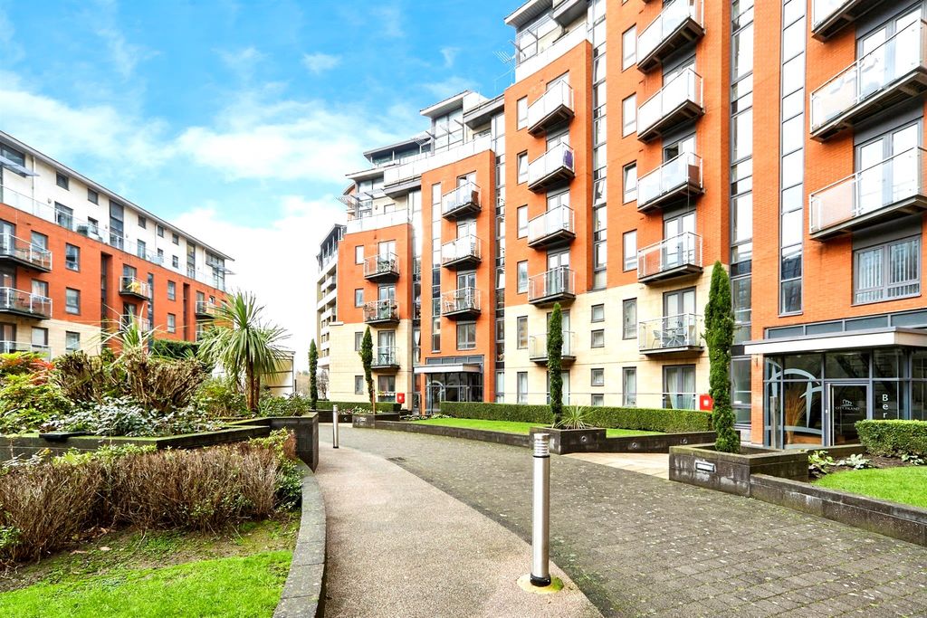 Property photo 2 of 19