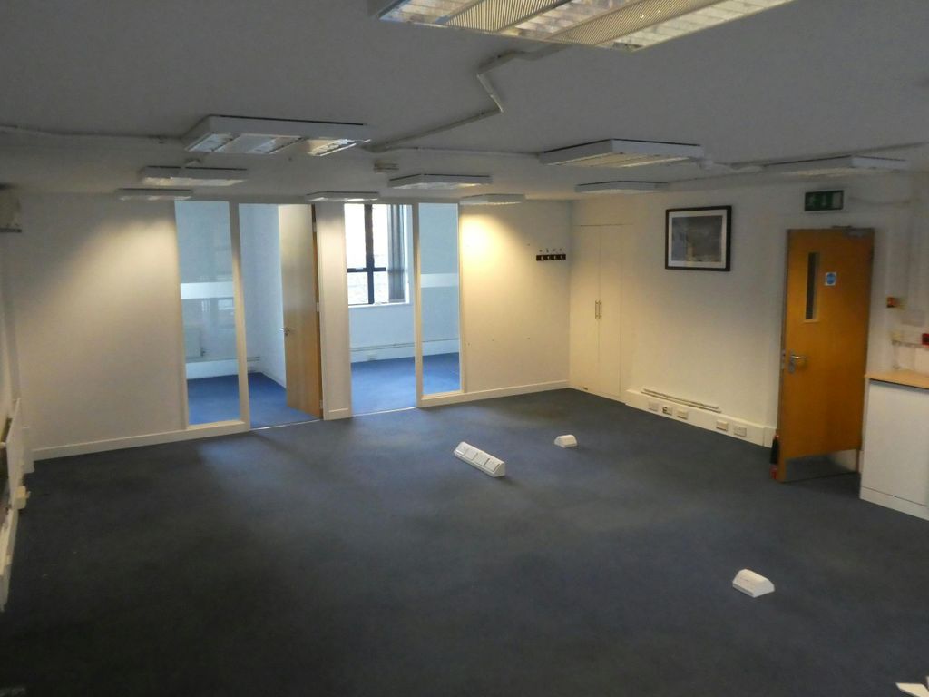 Property photo 3 of 3 F2c0A30966E81E8A74d0B3Ab3d9c44Bb5A9978Ff.Jpg