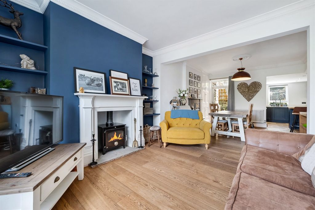 Property photo 3 of 20 Sitting Room