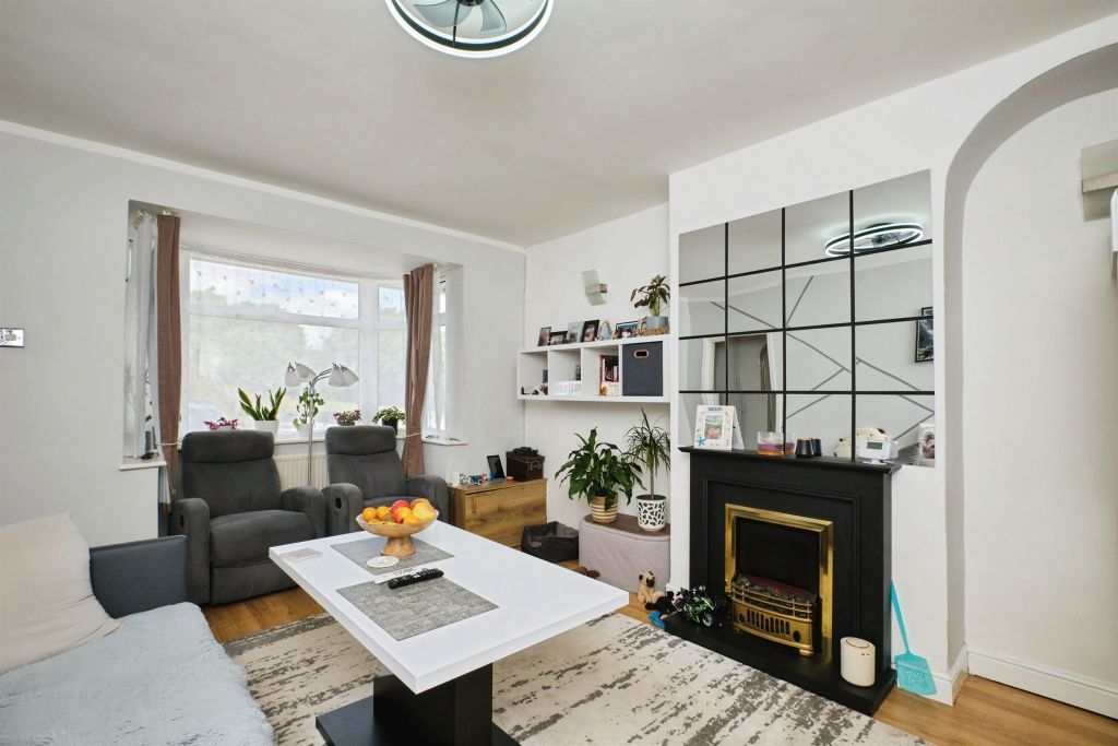 Property photo 3 of 17
