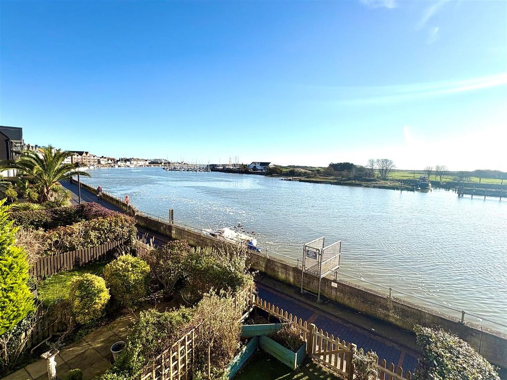 Property photo 2 of 20 5.Jpg