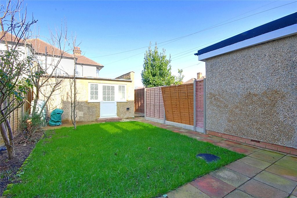 Property photo 2 of 21 Picture No. 20