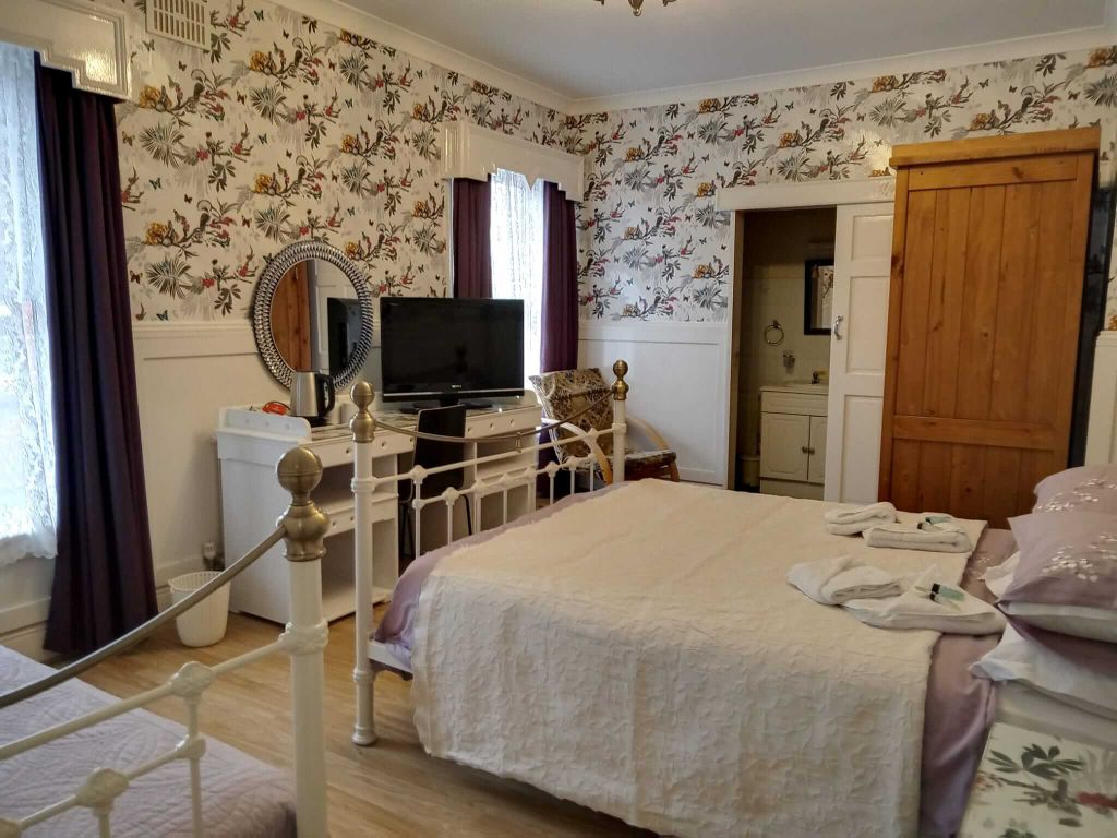 Property photo 3 of 4