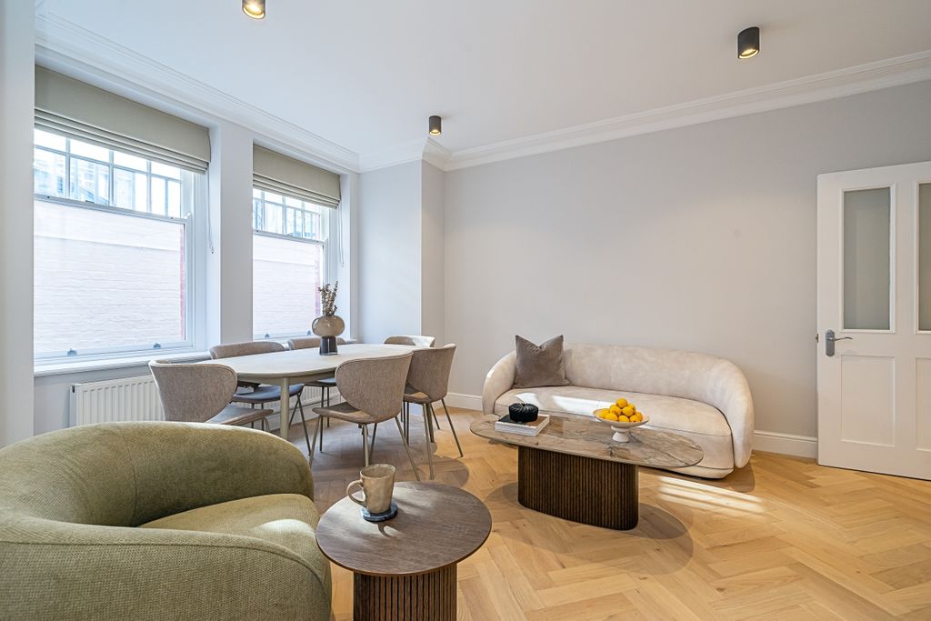 Property photo 1 of 11 202_A_Hamlet_Gard...
