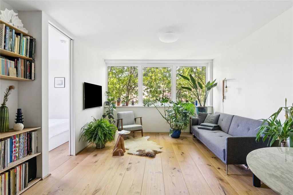 Property photo 1 of 14 Reception Room